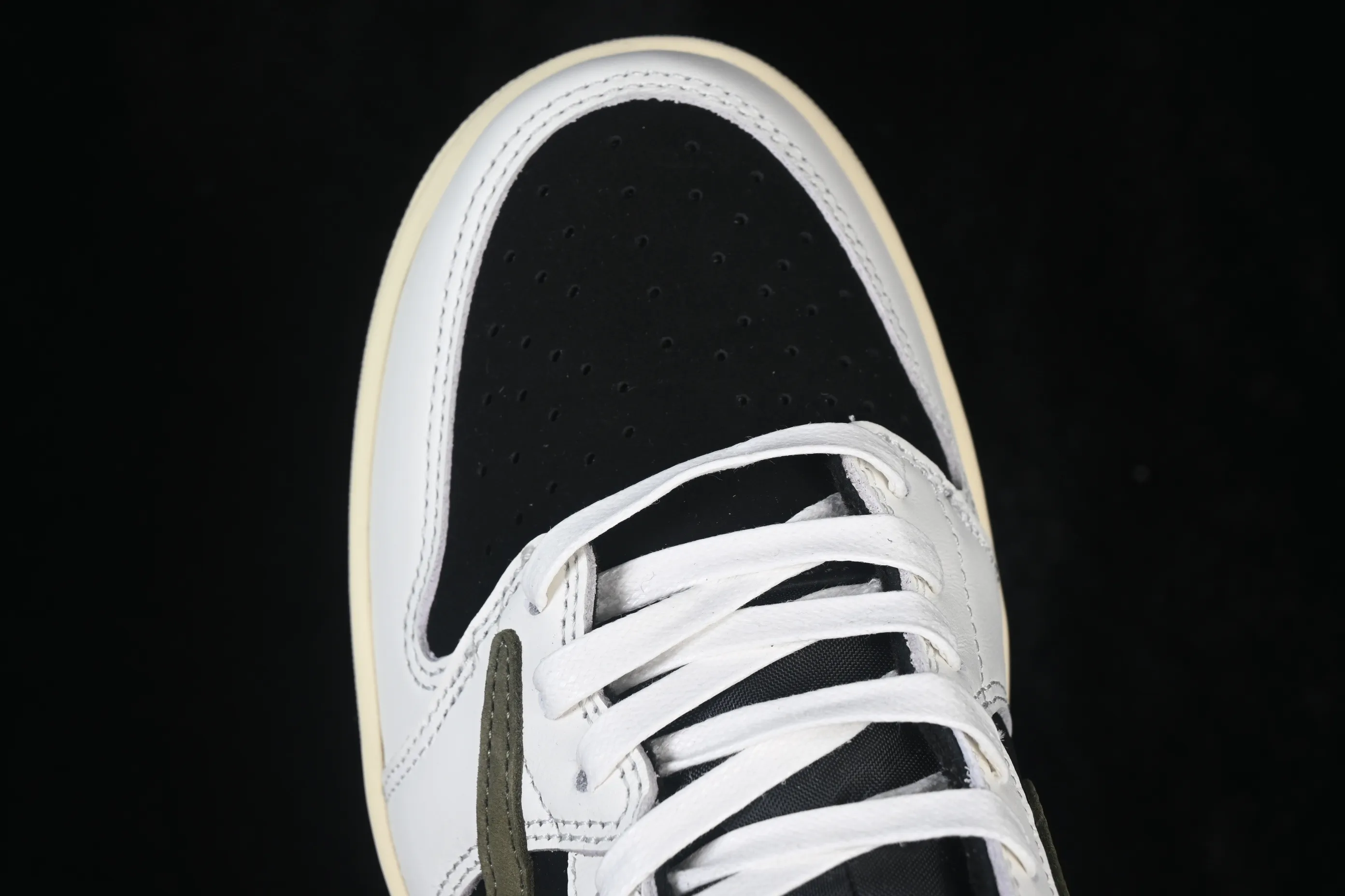 All categories Air Jordan Jordan series basketball shoes Air Jordan 1 Low ZG version Travis Scott x Air Jordan 1 Low OG AJ1 Joe 1 undercut low top full head layer DZ4137-106
